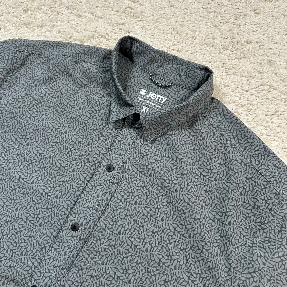 Jetty Pearl Snap Shirt XL Grey Leaf Print Performance Stretch Short Sleeve